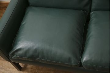 北欧ビンテージ　ノルウェー　バットネ(Vatne)　ローズウッド　シンプルながらも本革の上質さを感じる3人掛けレザーソファ (三人掛けソファ、ヴィンテージ)(R-054845)