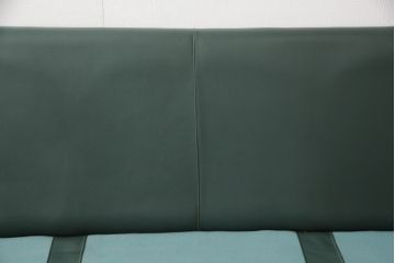 北欧ビンテージ　ノルウェー　バットネ(Vatne)　ローズウッド　シンプルながらも本革の上質さを感じる3人掛けレザーソファ (三人掛けソファ、ヴィンテージ)(R-054845)