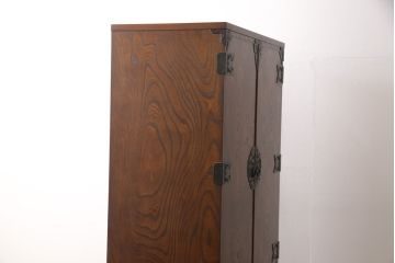 中古　美品　岩谷堂箪笥　迫力ある木目と深みのある色合いが目を引く箪笥ワードローブ(洋服タンス、収納棚)(R-054847)