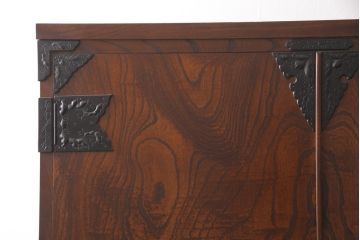 中古　美品　岩谷堂箪笥　迫力ある木目と深みのある色合いが目を引く箪笥ワードローブ(洋服タンス、収納棚)(R-054847)