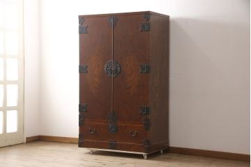 中古　美品　岩谷堂箪笥　迫力ある木目と深みのある色合いが目を引く箪笥ワードローブ(洋服タンス、収納棚)(R-054848)