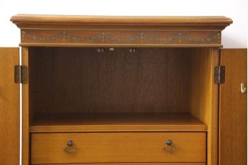中古　美品　DREXEL HERITAGE(ドレクセルヘリテイジ)　希少!可愛らしいデザインが魅力的なジュエリーケース(サイドチェスト、サイドキャビネット、引き出し)(R-054850)