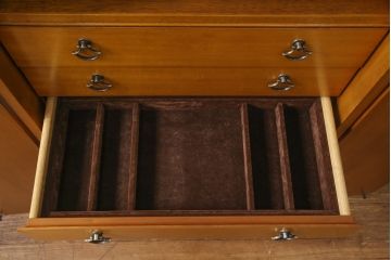 中古　美品　DREXEL HERITAGE(ドレクセルヘリテイジ)　希少!可愛らしいデザインが魅力的なジュエリーケース(サイドチェスト、サイドキャビネット、引き出し)(R-054850)