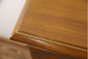 中古　美品　DREXEL HERITAGE(ドレクセルヘリテイジ)　希少!可愛らしいデザインが魅力的なジュエリーケース(サイドチェスト、サイドキャビネット、引き出し)(R-054850)
