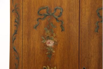 中古　美品　DREXEL HERITAGE(ドレクセルヘリテイジ)　希少!可愛らしいデザインが魅力的なジュエリーケース(サイドチェスト、サイドキャビネット、引き出し)(R-054850)