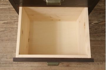 ラフジュ工房オリジナル　新規製作品　前板栗材・枠ヒノキ(檜)　小物整理にうってつけの縦型チェスト(引き出し7杯、ドロリー、サイドチェスト)(R-054852)