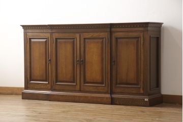 中古　美品　北海道旭川 近藤工芸　Solid Furniture OAK (ソリッドファニチャー オーク)　オーク材　品のあるデザインが魅力的なサイドボード(キャビネット、戸棚、収納棚、ローボード)(R-054870)