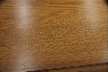 中古　美品　北海道旭川 近藤工芸　Solid Furniture OAK (ソリッドファニチャー オーク)　オーク材　品のあるデザインが魅力的なサイドボード(キャビネット、戸棚、収納棚、ローボード)(R-054870)