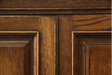 中古　美品　北海道旭川 近藤工芸　Solid Furniture OAK (ソリッドファニチャー オーク)　オーク材　品のあるデザインが魅力的なサイドボード(キャビネット、戸棚、収納棚、ローボード)(R-054870)