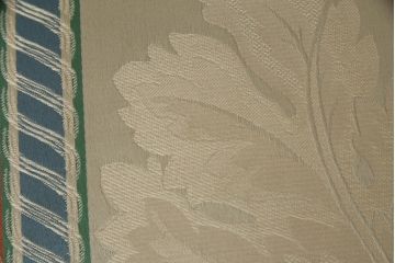 中古　美品　高級品　IDC大塚家具取り扱い　ヘンレドン(HENREDON)　3色づかいがおしゃれな1人掛けソファ+オットマンのセット(定価約70万円)(アームチェア、一人掛けソファ)(R-054883)