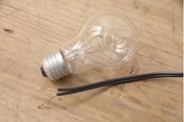 アンティーク照明　昭和初期　激レア!吊り下げているような珍しいデザインが魅力のウォールランプ(壁掛け照明、壁付け照明)(R-054884)
