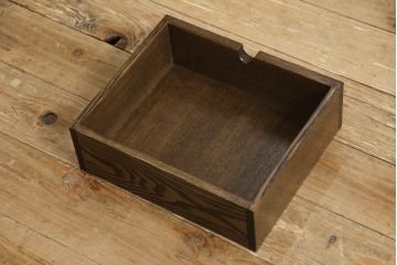 中古　超美品　上手物　高級国産手造り指物家具　森下木工所　校倉(あぜくら)　総タモ材　独特な木目が目を引く収納棚(朝鮮棚、戸棚、サイドキャビネット)(R-054906)
