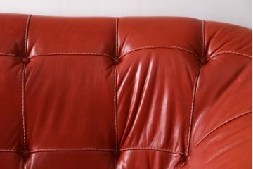 中古　美品　高級スペイン家具　GAMINTER　高級感ある佇まいが目を引く本革2.5人掛けソファ(レザーソファ、二人掛けソファ)(R-054908)