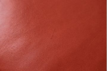 中古　美品　高級スペイン家具　GAMINTER　高級感ある佇まいが目を引く本革2.5人掛けソファ(レザーソファ、二人掛けソファ)(R-054908)