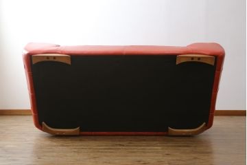 中古　美品　高級スペイン家具　GAMINTER　高級感ある佇まいが目を引く本革2.5人掛けソファ(レザーソファ、二人掛けソファ)(R-054908)