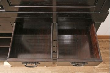 中古　美品　高級品　総栗ムク材　国産手造り　和の趣溢れる佇まいが目を引く水屋箪笥(食器棚、キャビネット、戸棚、収納棚)(R-054944)