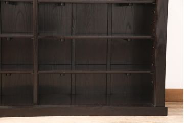 中古　美品　高級品　総栗ムク材　国産手造り　和の趣溢れる佇まいが目を引く水屋箪笥・上段(食器棚、キャビネット、戸棚、収納棚)(R-054945)