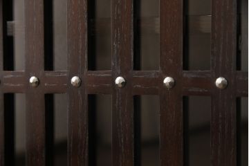 中古　美品　高級品　総栗ムク材　国産手造り　和の趣溢れる佇まいが目を引く水屋箪笥・上段(食器棚、キャビネット、戸棚、収納棚)(R-054945)
