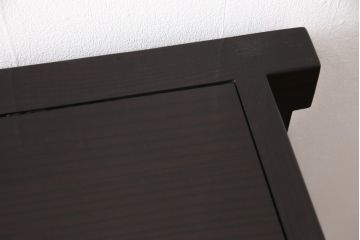 中古　美品　高級品　総栗ムク材　国産手造り　和の趣溢れる佇まいが目を引く水屋箪笥・下段(食器棚、キャビネット、戸棚、収納棚)(R-054946)