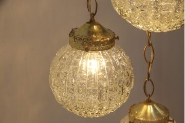 ビンテージ照明　複雑にカットされたガラスシェードが魅力!煌びやかな光を放つペンダントライト(天井照明、吊り下げ照明、ヴィンテージ)(R-054947)