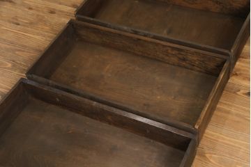 イギリスアンティーク　オーク材　存在感のあるサイズが魅力!クラシカルな空間を演出するサイドボード(サイドチェスト、引き出し)(R-054956)