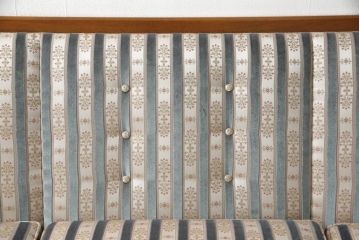 中古　美品　DREXEL HERITAGE(ドレクセルヘリテイジ)　Upholstery(アップホルスタリー)　ワンランク上の上質なお部屋作りにぴったりの3人掛けソファ(アームソファ、3P)(R-054978)
