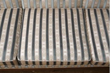 中古　美品　DREXEL HERITAGE(ドレクセルヘリテイジ)　Upholstery(アップホルスタリー)　ワンランク上の上質なお部屋作りにぴったりの3人掛けソファ(アームソファ、3P)(R-054978)