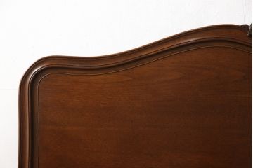 中古　美品　DREXEL HERITAGE(ドレクセルヘリテイジ)　Touraine(ツーレイン)　猫脚のデザインがアクセントのベッドフレーム(ダブル)(R-054984)