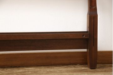 中古　美品　DREXEL HERITAGE(ドレクセルヘリテイジ)　Touraine(ツーレイン)　猫脚のデザインがアクセントのベッドフレーム(ダブル)(R-054984)