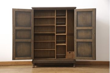 和製　希少ビンテージ　神戸洋家具　細やかな彫刻が素晴らしい下駄箱(シューズボックス、収納棚、戸棚、ヴィンテージ)(ぺザントアート)(R-054987)