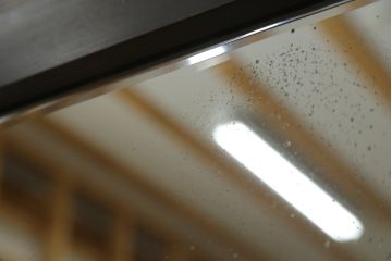 和製　希少ビンテージ　神戸洋家具　細やかな彫刻が素晴らしいワードローブ(収納棚、ヴィンテージ)(ぺザントアート)(R-054988)