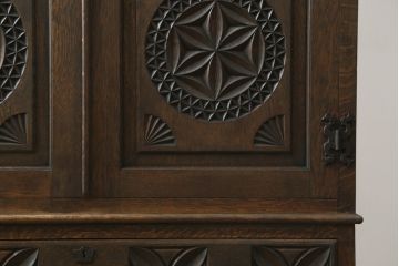 和製　希少ビンテージ　神戸洋家具　細やかな彫刻が素晴らしいワードローブ(収納棚、ヴィンテージ)(ぺザントアート)(R-054988)