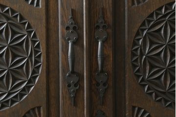 和製　希少ビンテージ　神戸洋家具　細やかな彫刻が素晴らしいワードローブ(収納棚、ヴィンテージ)(ぺザントアート)(R-054988)