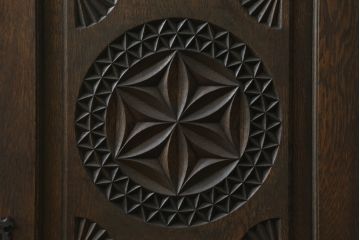 和製　希少ビンテージ　神戸洋家具　細やかな彫刻が素晴らしいワードローブ(収納棚、ヴィンテージ)(ぺザントアート)(R-054988)