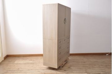 中古　伝統工芸士　田澤謙介作　上品な花の金具が付いた加茂桐箪笥(並厚)(桐たんす、着物箪笥、和服タンス)(R-055003)