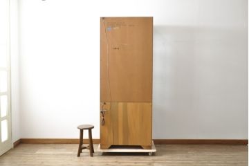 中古　美品　DREXEL HERITAGE(ドレクセルヘリテイジ)　Grand Villa(グランドヴィラ)　高級感ある佇まいが目を引くキュリオユニット(キュリオケース、キャビネット、飾り棚、陳列棚)(R-055005)
