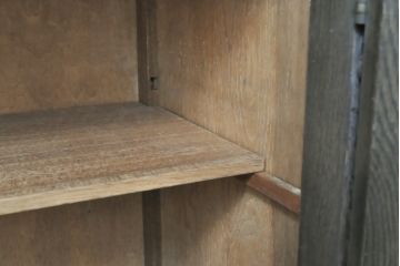 和製　希少ビンテージ　神戸洋家具　細やかな彫刻が素晴らしいキャビネット(収納棚、戸棚、食器棚、ヴィンテージ)(ぺザントアート)(R-055007)