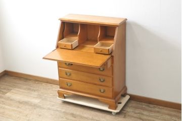 中古　美品　横浜クラシック家具　ダニエル(Daniel)　アーリーアメリカン　気品漂うライティングビューロー(ワークデスク、机、在宅ワーク、在宅用チェスト)(R-055011)