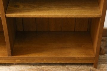 中古　美品　横浜ダニエル取り扱い　Stickley(スティックレー、スティックレイ)　オーク材　店舗什器としてもおすすめ!大型サイズのブックシェルフ(本棚、書棚、サイドボード、オープンラック、飾り棚)(R-055024)