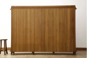 中古　美品　横浜ダニエル取り扱い　Stickley(スティックレー、スティックレイ)　オーク材　店舗什器としてもおすすめ!大型サイズのブックシェルフ(本棚、書棚、サイドボード、オープンラック、飾り棚)(R-055024)
