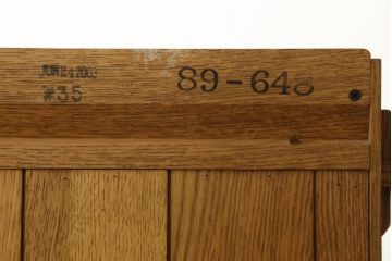 中古　美品　横浜ダニエル取り扱い　Stickley(スティックレー、スティックレイ)　オーク材　店舗什器としてもおすすめ!大型サイズのブックシェルフ(本棚、書棚、サイドボード、オープンラック、飾り棚)(R-055024)