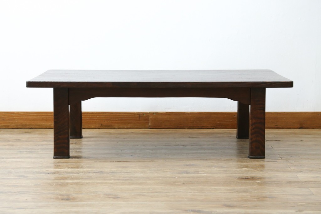 和製ビンテージ　高級杉材　シンプルなデザインながらも深みのある色合いが魅力的な一枚板座卓　(R-055026)