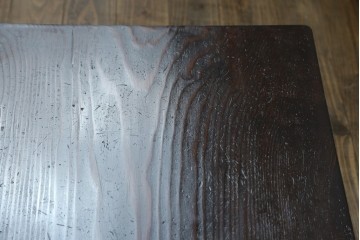 和製ビンテージ　高級杉材　シンプルなデザインながらも深みのある色合いが魅力的な一枚板座卓　(R-055026)