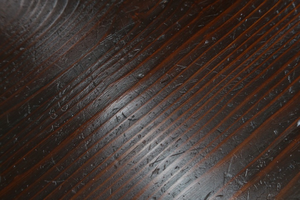 和製ビンテージ　高級杉材　シンプルなデザインながらも深みのある色合いが魅力的な一枚板座卓　(R-055026)