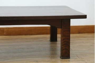 和製ビンテージ　高級杉材　シンプルなデザインながらも深みのある色合いが魅力的な一枚板座卓　(R-055026)