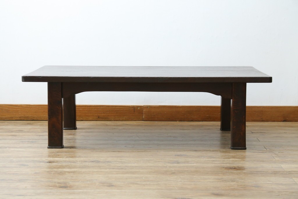 和製ビンテージ　高級杉材　シンプルなデザインながらも深みのある色合いが魅力的な一枚板座卓　(R-055026)