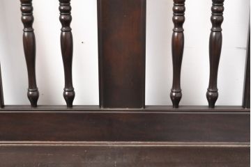中古　松本民芸家具　クラシカルなろくろ装飾が目を引くD型2人掛けベンチ(R-055029)