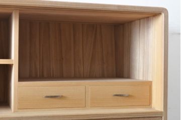 中古　国産　手造り　鶴・松・梅　上品な佇まいが魅力的な総桐箪笥(並厚、桐たんす、和タンス、着物箪笥、衣装箪笥、引き出し、チェスト、バラ売り可能)(R-055036)
