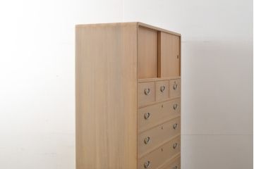 中古　国産　手造り　鶴・松・梅　上品な佇まいが魅力的な総桐箪笥(並厚、桐たんす、和タンス、着物箪笥、衣装箪笥、引き出し、チェスト、バラ売り可能)(R-055036)