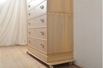 中古　国産　手造り　鶴・松・梅　上品な佇まいが魅力的な総桐箪笥(並厚、桐たんす、和タンス、着物箪笥、衣装箪笥、引き出し、チェスト、バラ売り可能)(R-055036)